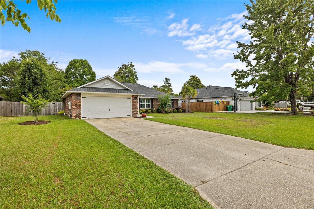 RAINTREE ESTATES - Residential