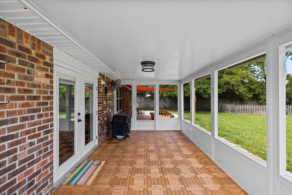 RAINTREE ESTATES - Residential