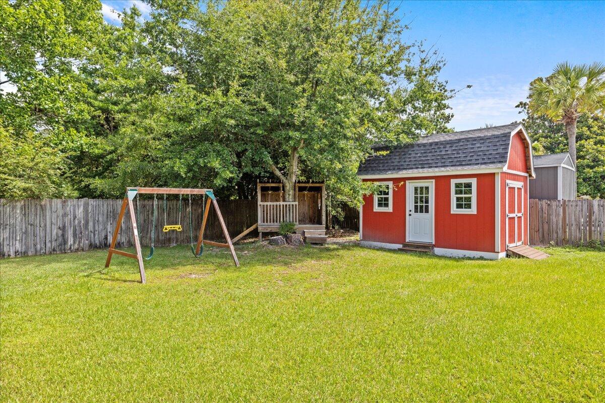 RAINTREE ESTATES - Residential