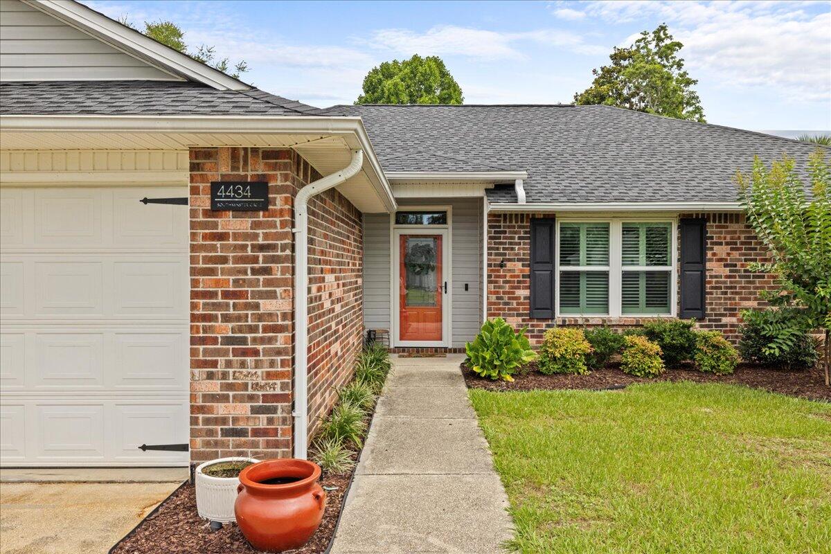 RAINTREE ESTATES - Residential