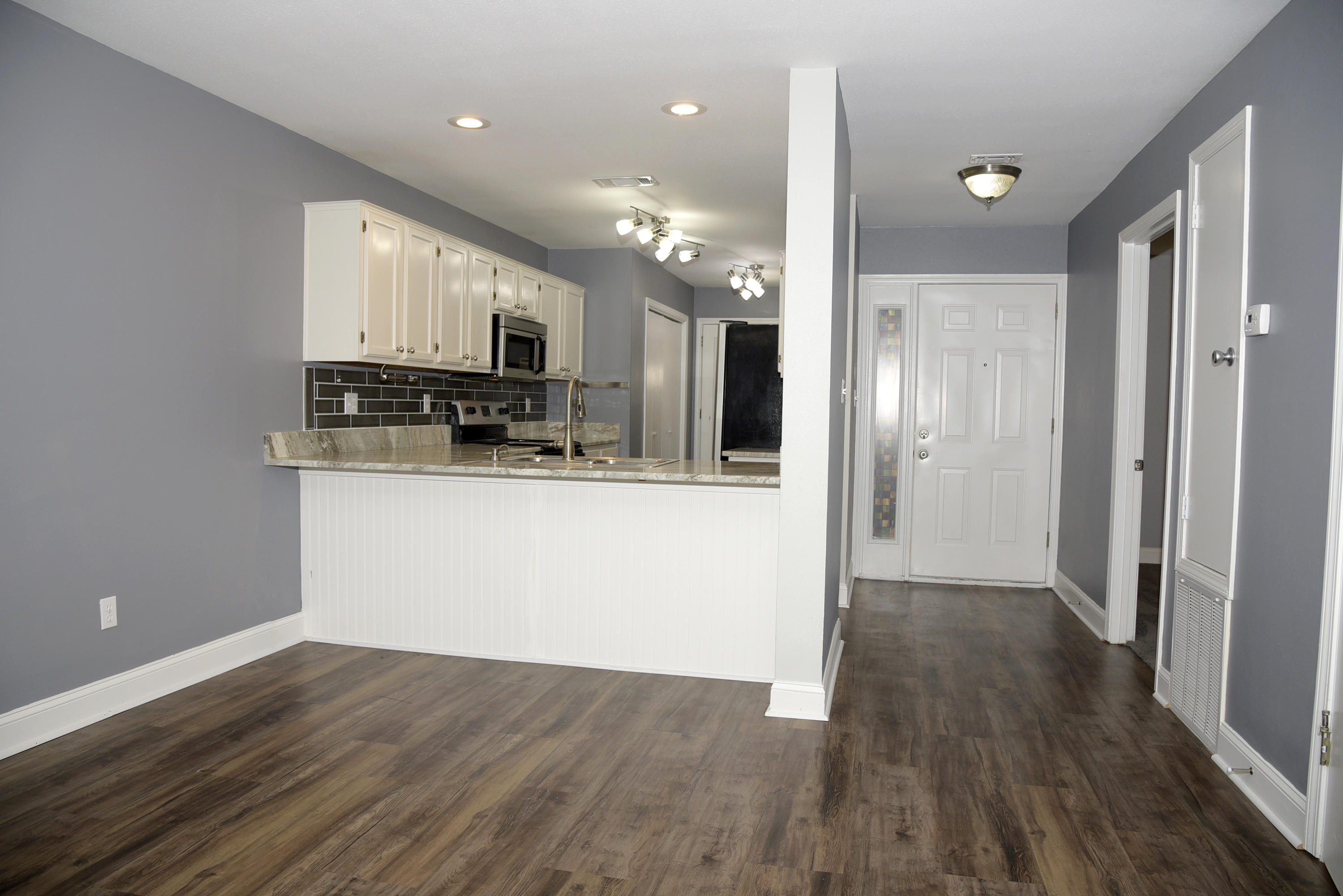 HIDDEN COVE T/H - Residential Lease