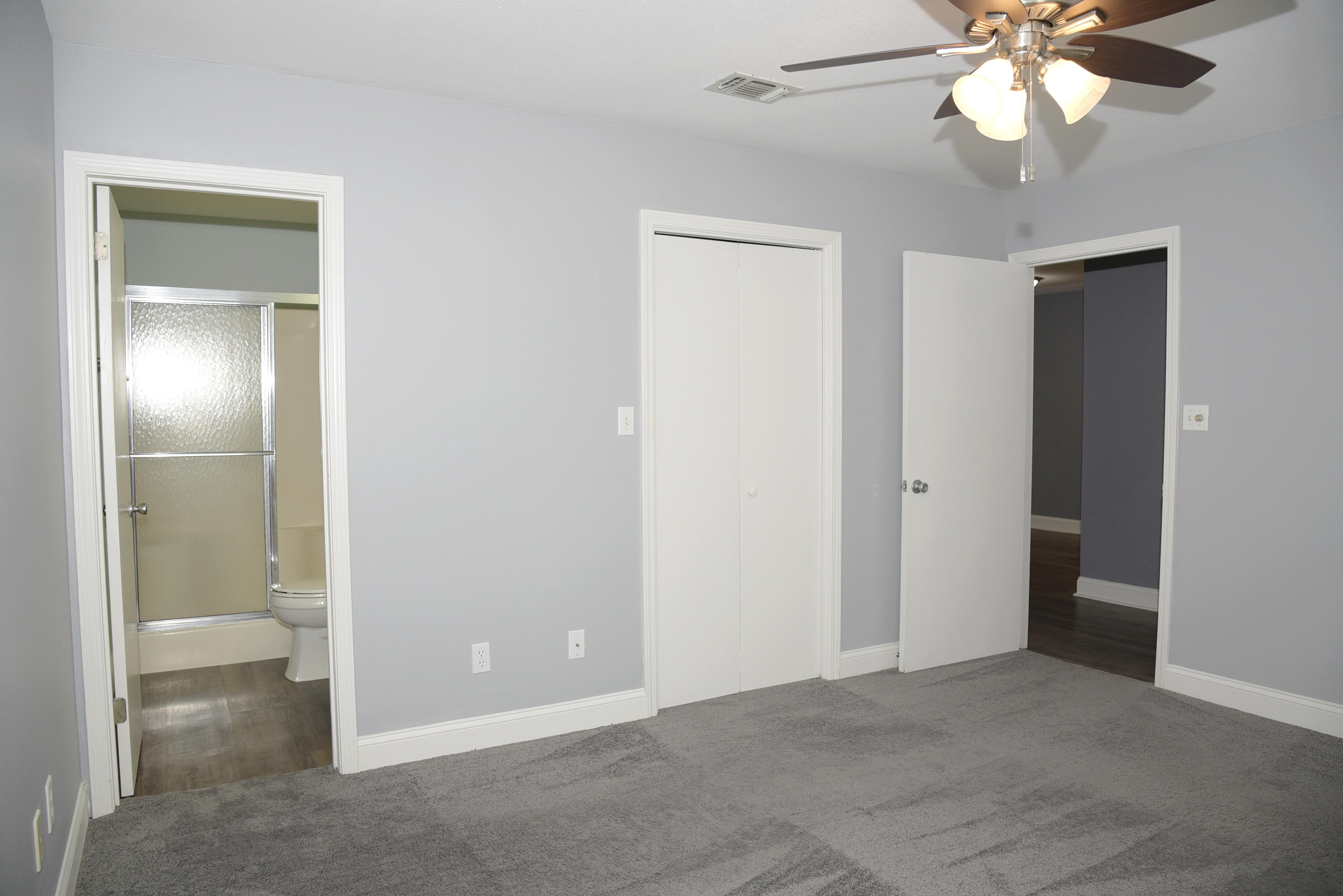 HIDDEN COVE T/H - Residential Lease