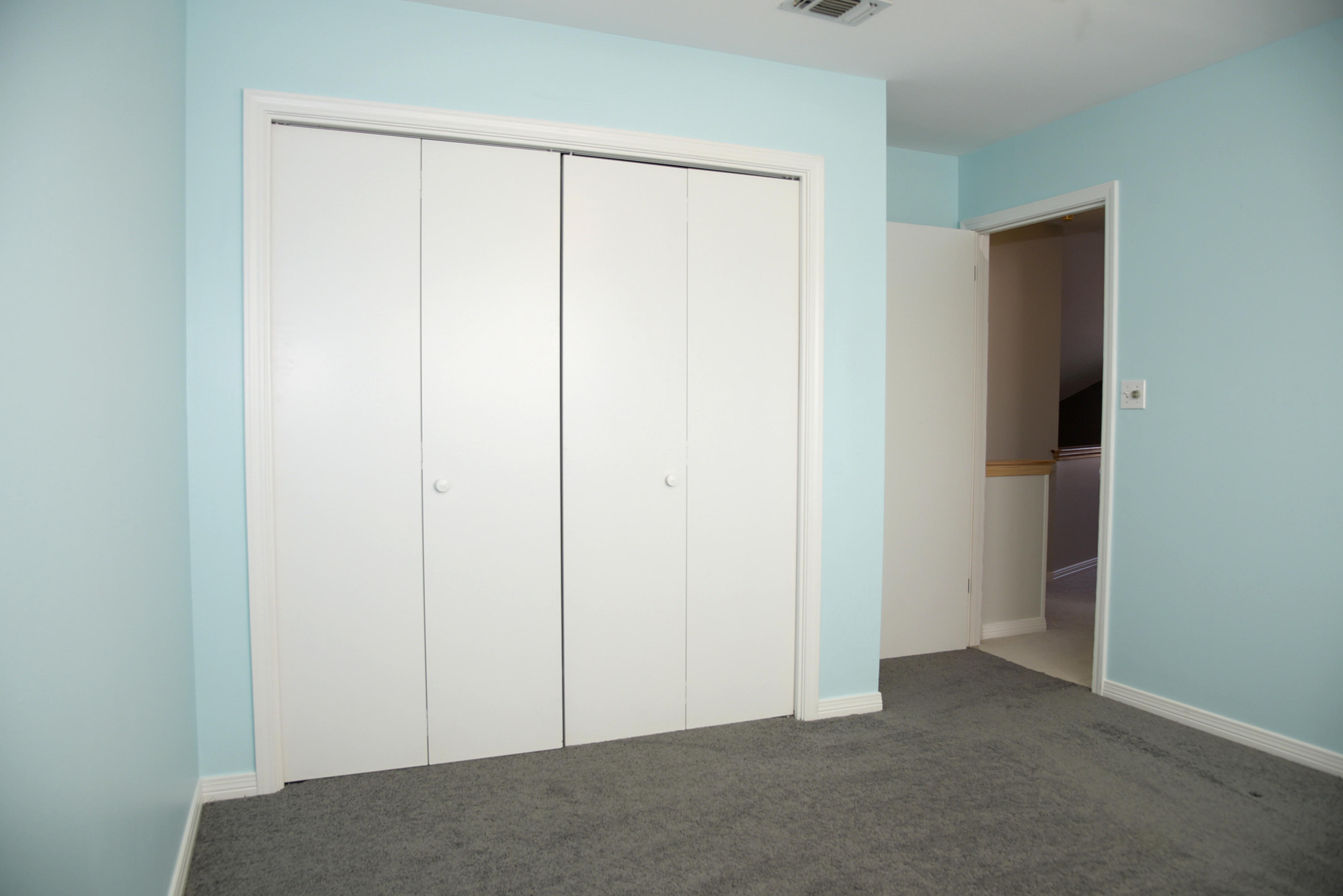 HIDDEN COVE T/H - Residential Lease