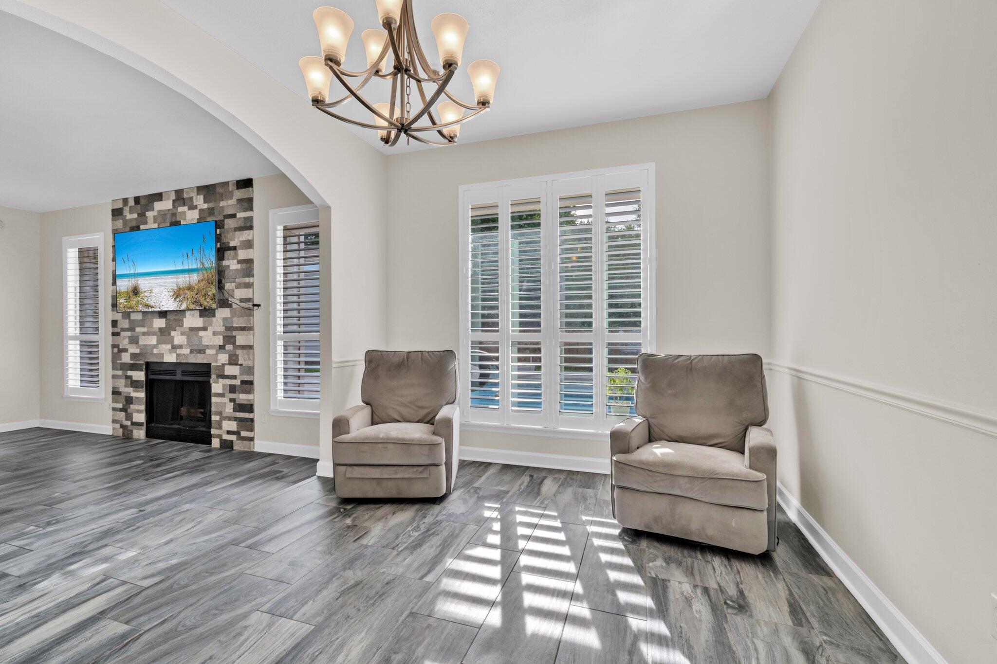 RIDGE WOOD MANOR - Residential