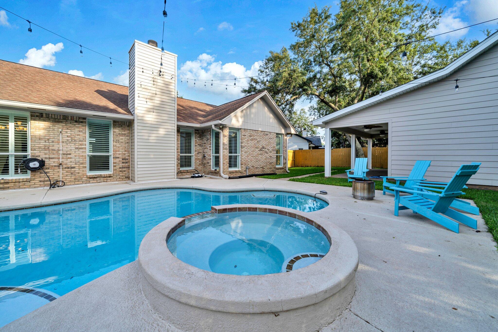 RIDGE WOOD MANOR - Residential