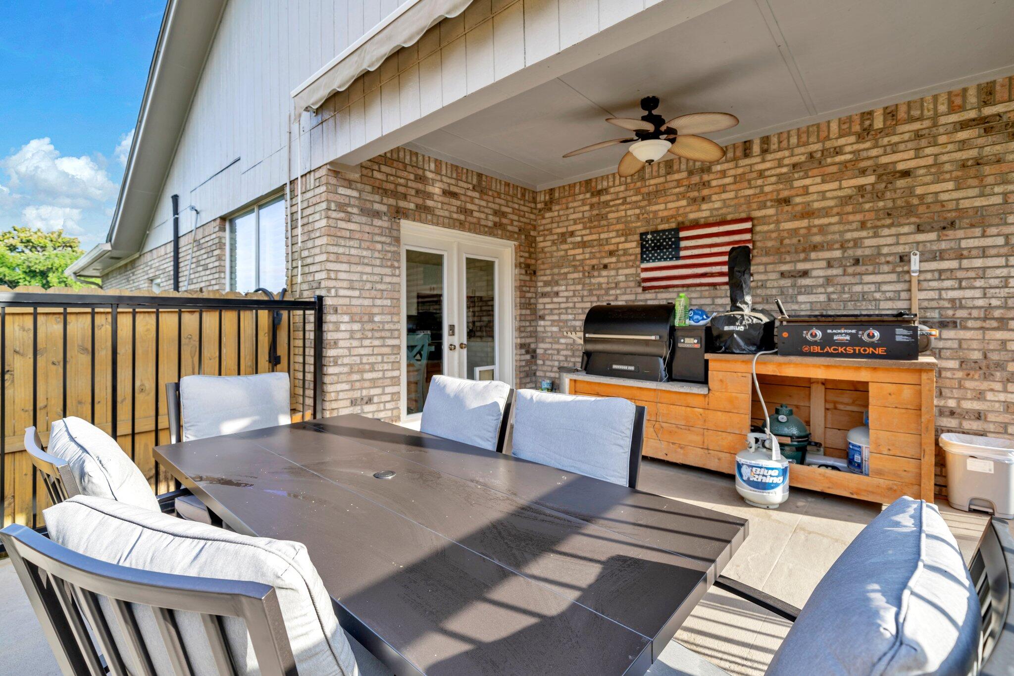 RIDGE WOOD MANOR - Residential