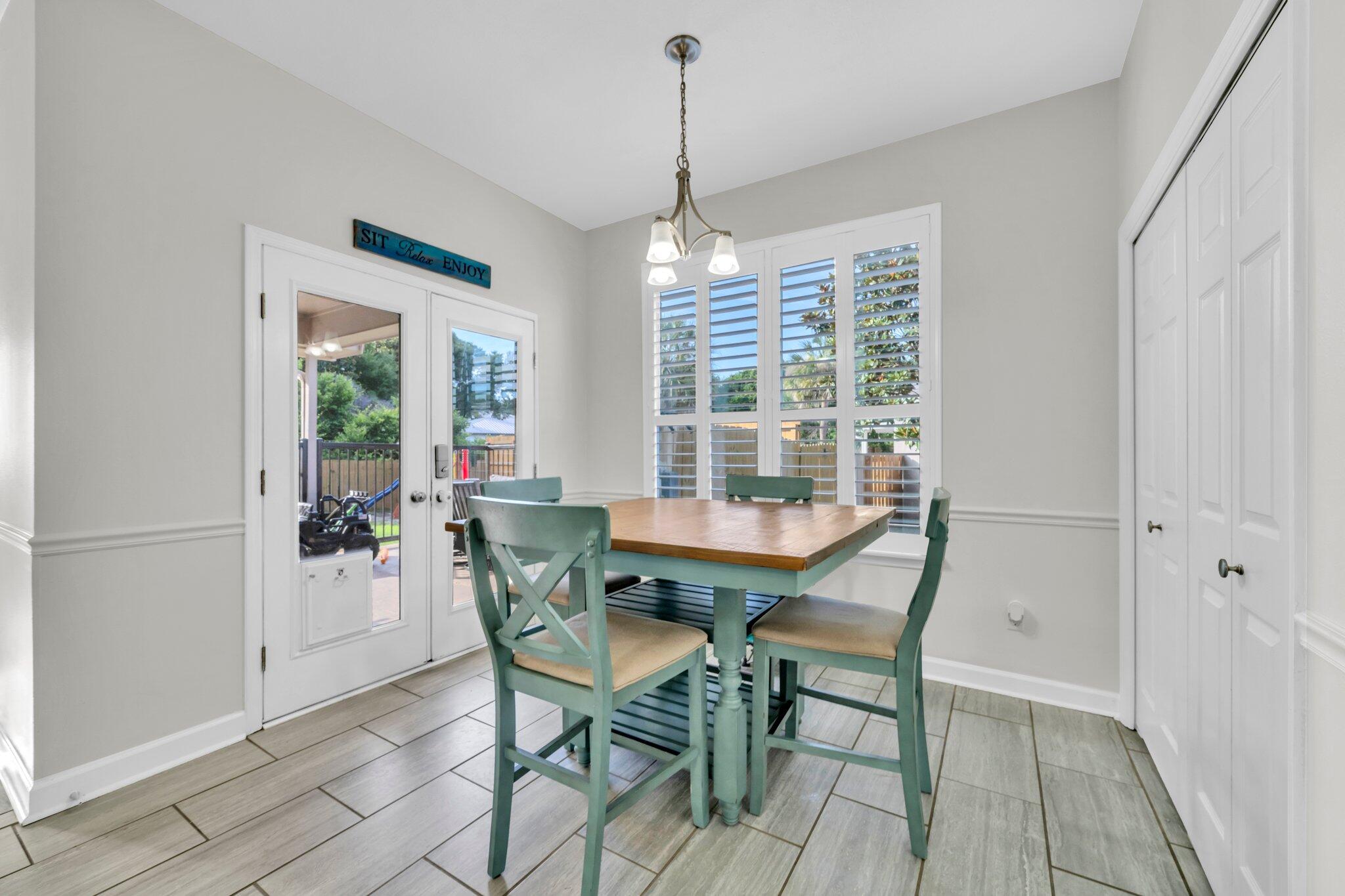 RIDGE WOOD MANOR - Residential