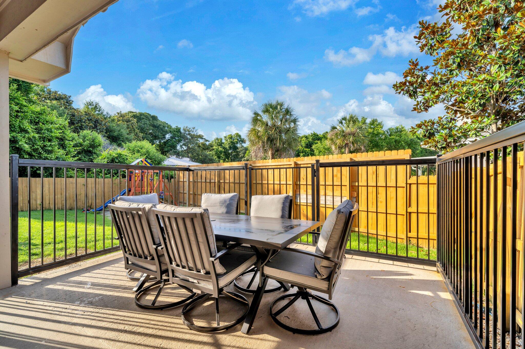 RIDGE WOOD MANOR - Residential