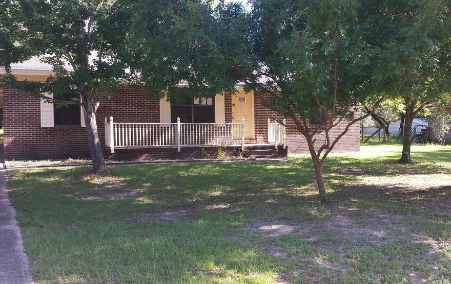 This brick home sits on over 1/2 an acres in the Juniper Acres subdivision! This home has a fenced in backyard great for entertaining, spacious bedrooms, large living area and so much more! This home is a MUST see! Call today to view this home!