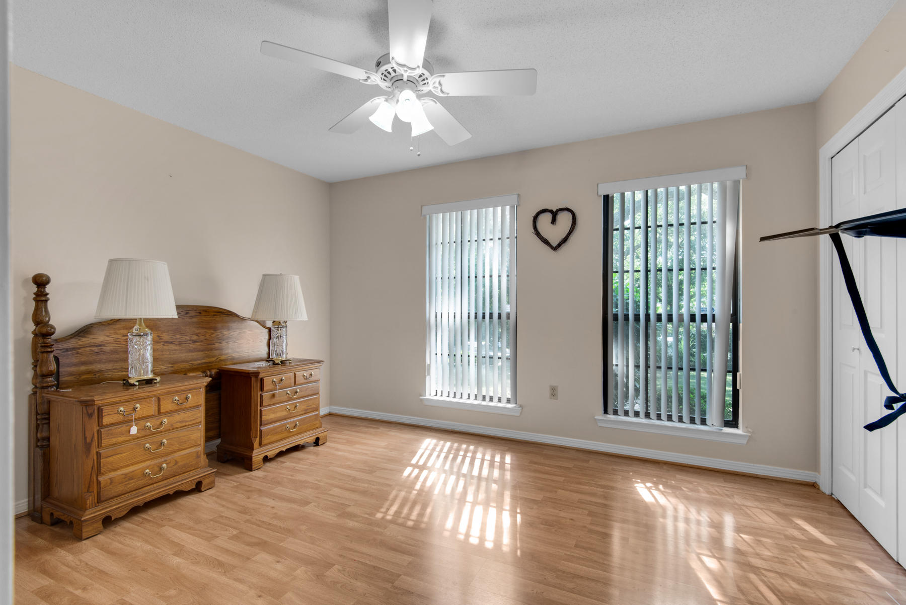 EDGEWATER VILLAGE - Residential