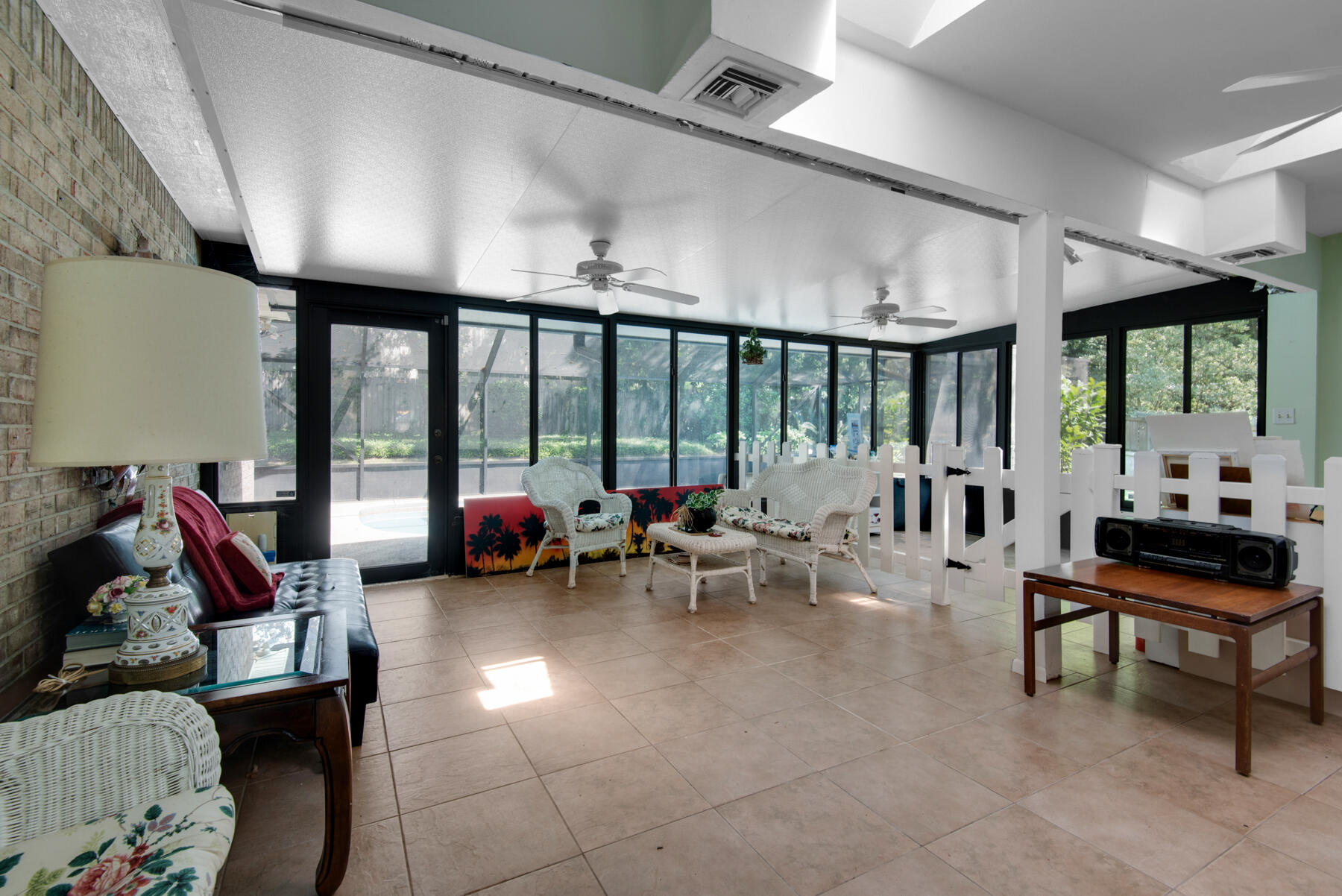 EDGEWATER VILLAGE - Residential