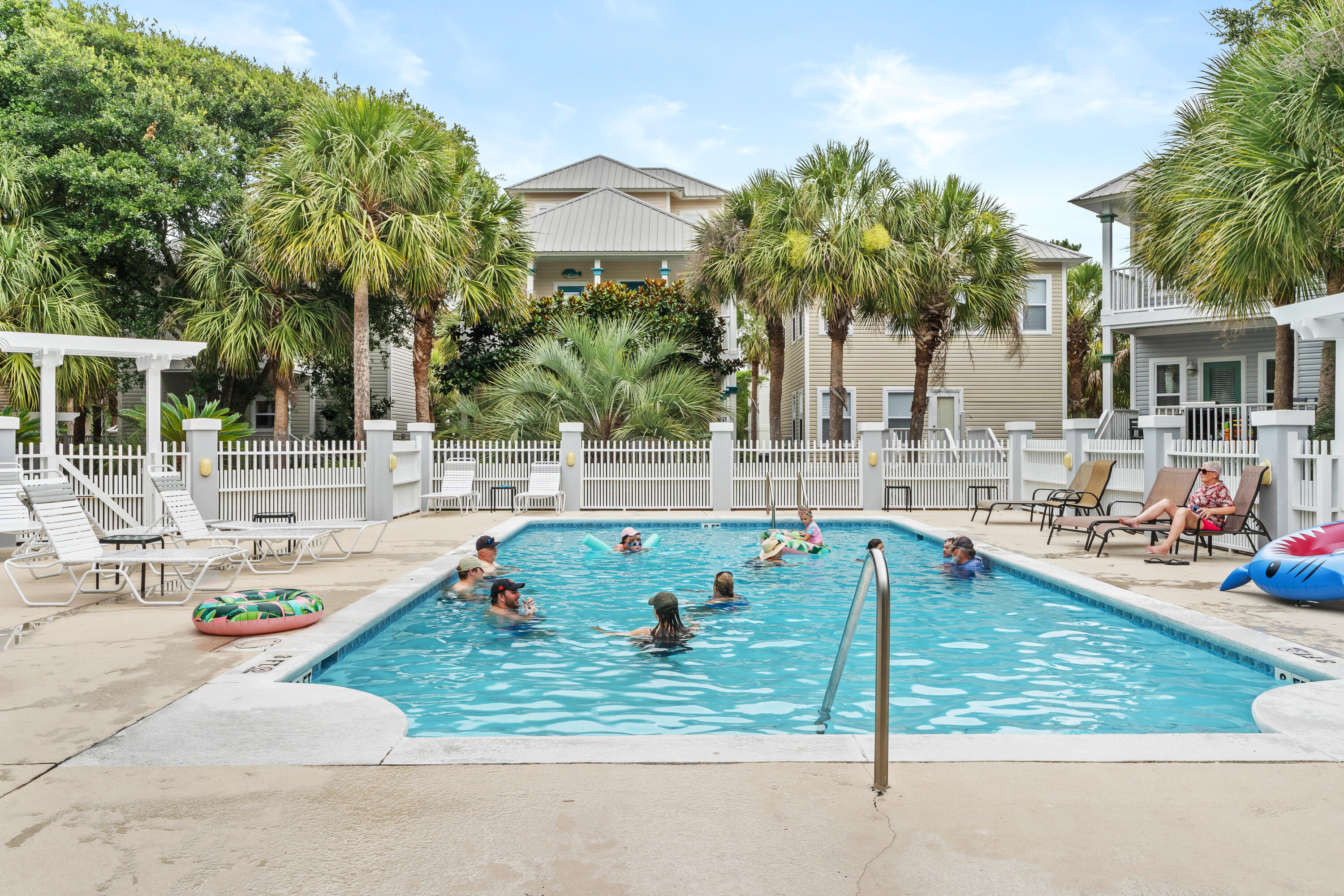 OLD FLORIDA COTTAGES - Residential
