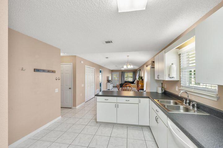 SHADOW LAKES - Residential