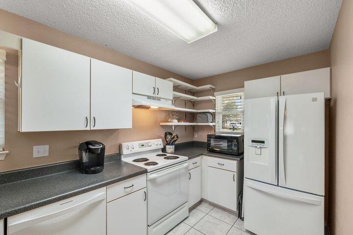 SHADOW LAKES - Residential