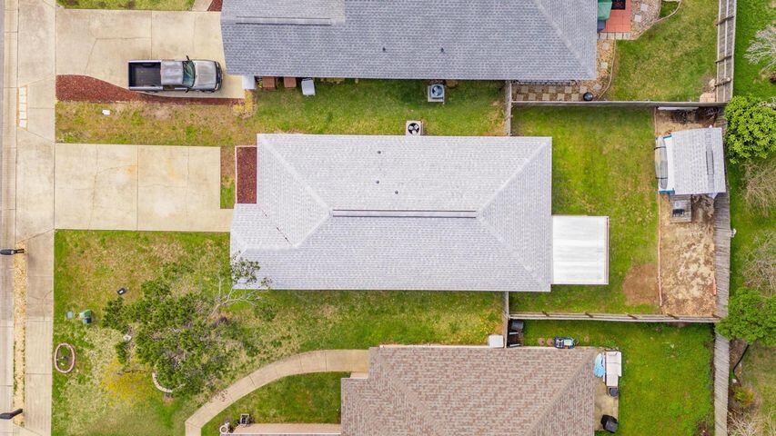 SHADOW LAKES - Residential