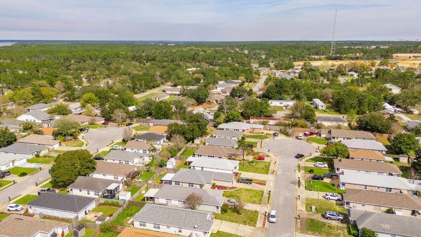 SHADOW LAKES - Residential