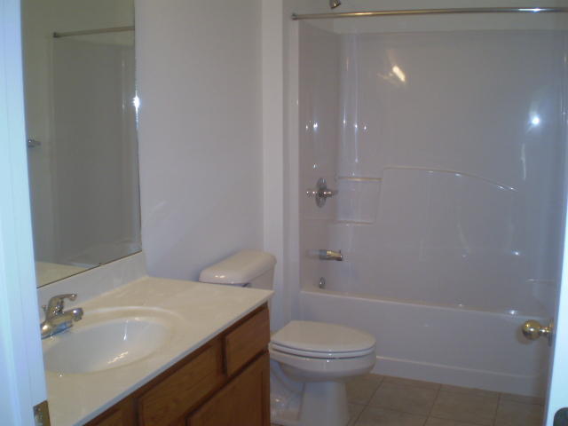 PORT DIXIE - Residential Lease