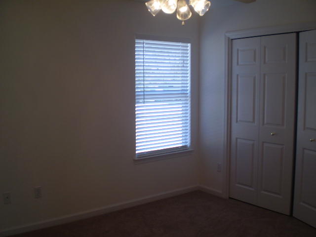 PORT DIXIE - Residential Lease