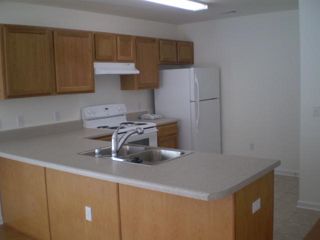 PORT DIXIE - Residential Lease
