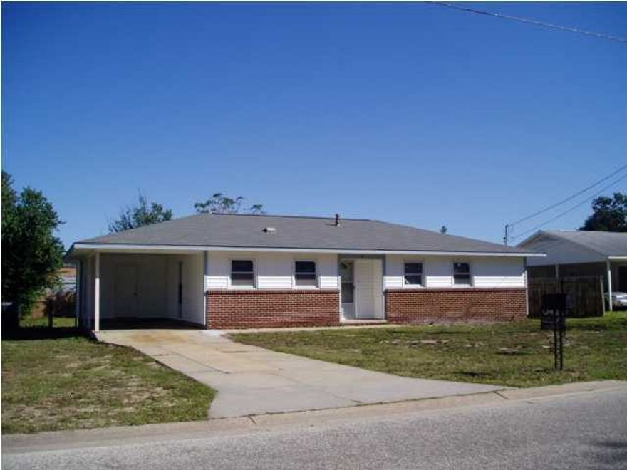 Great location! this Home has parquet wood floors in bedrooms. Screened in back porch to enjoy those awesome summer afternoons. Great sized lot! Cat or small/medium dog allowed with non-ref pet fee. available March 7.