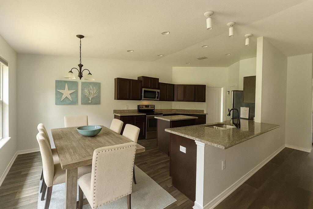 NAVARRE S/D 2ND ADDN - Residential