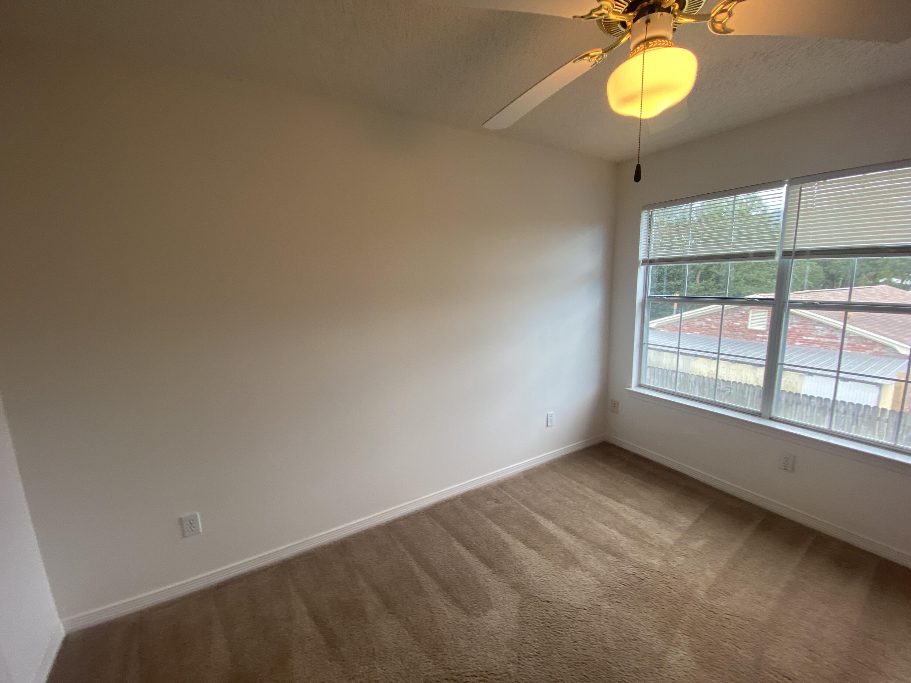 COURTLAND TERRACE T/H - Residential Lease