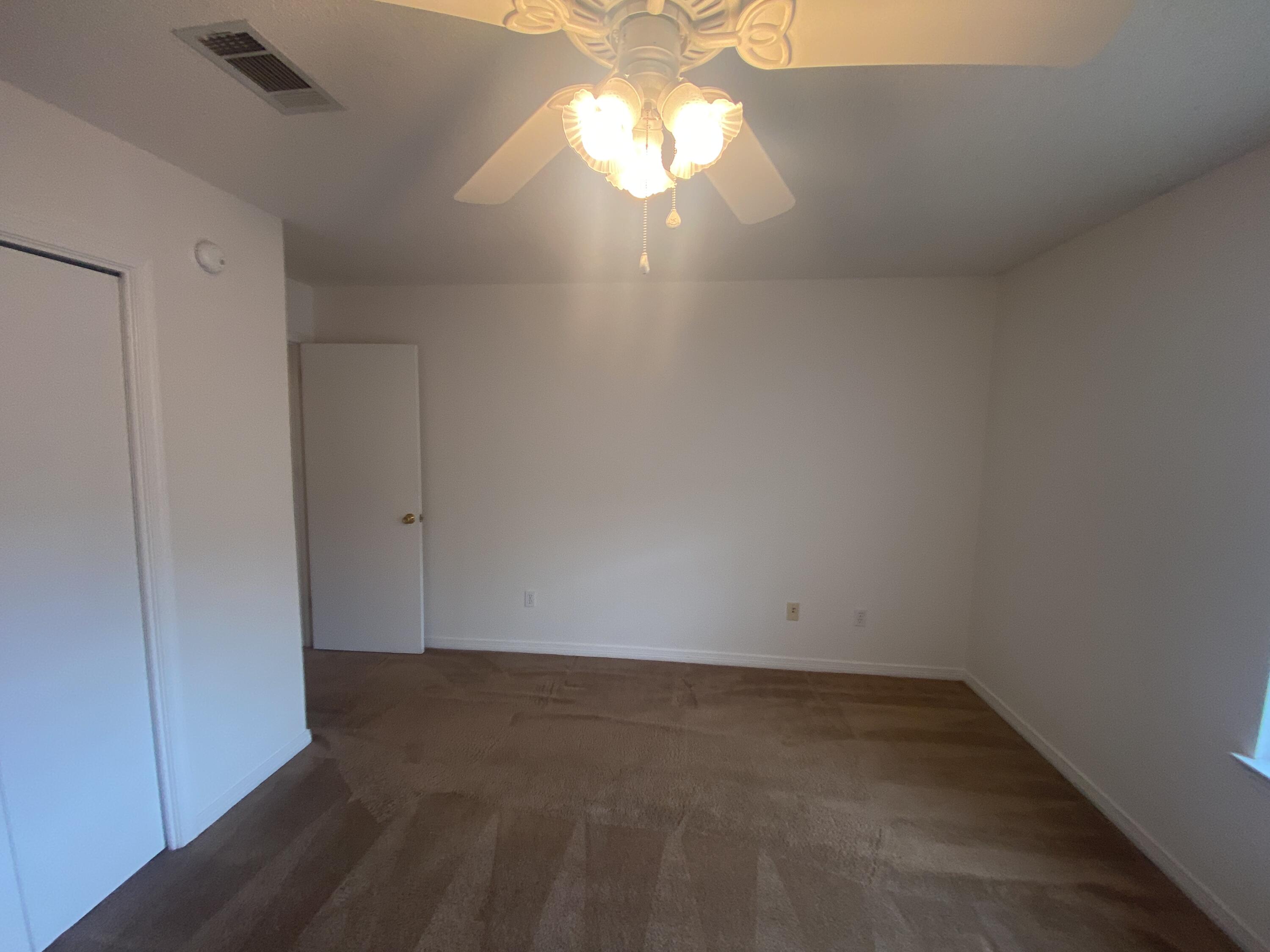 COURTLAND TERRACE T/H - Residential Lease