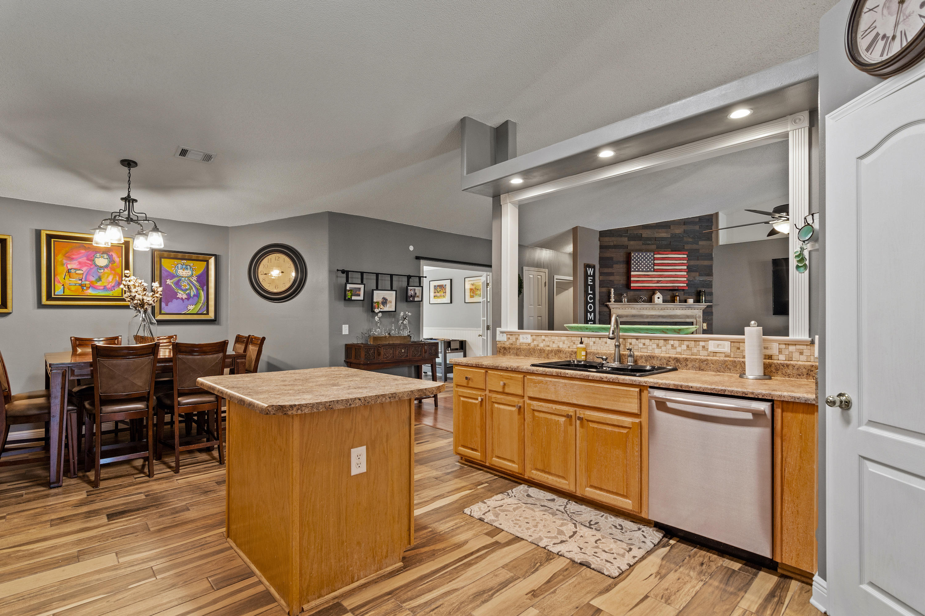 FOX VALLEY - Residential