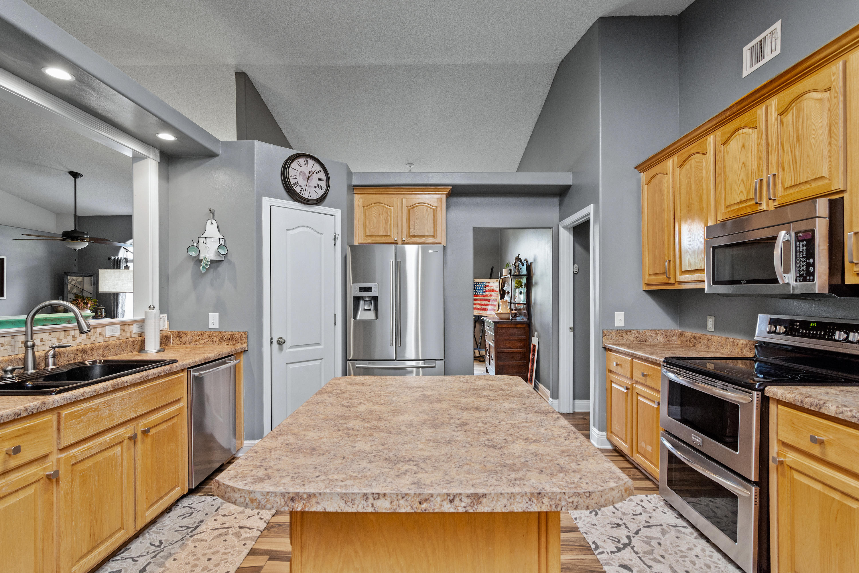 FOX VALLEY - Residential