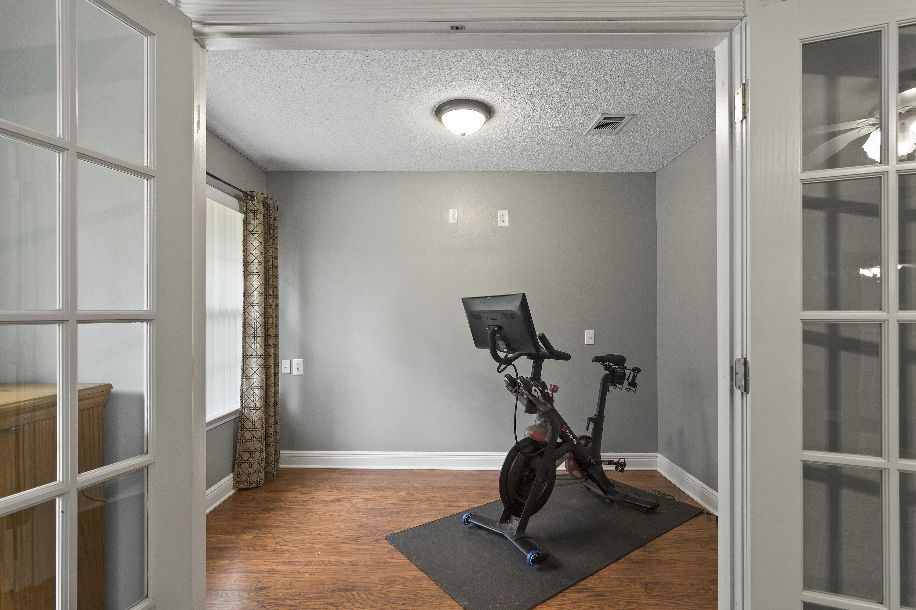 FOX VALLEY - Residential