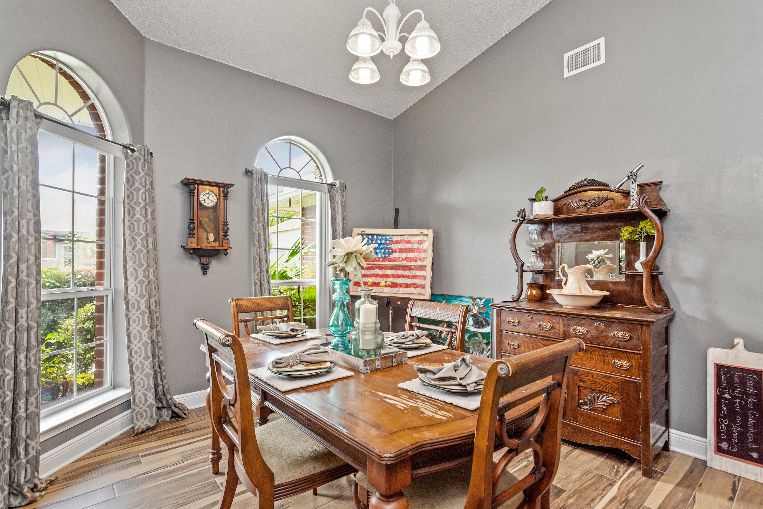 FOX VALLEY - Residential