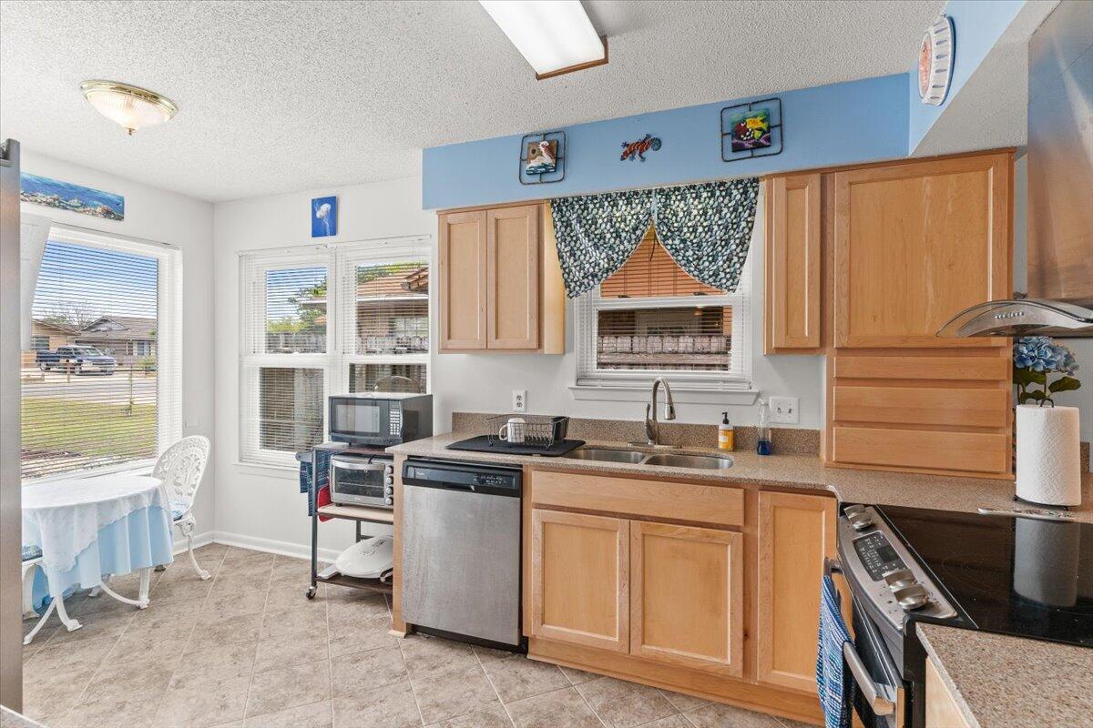 PORT DIXIE PATIO HOMES - Residential