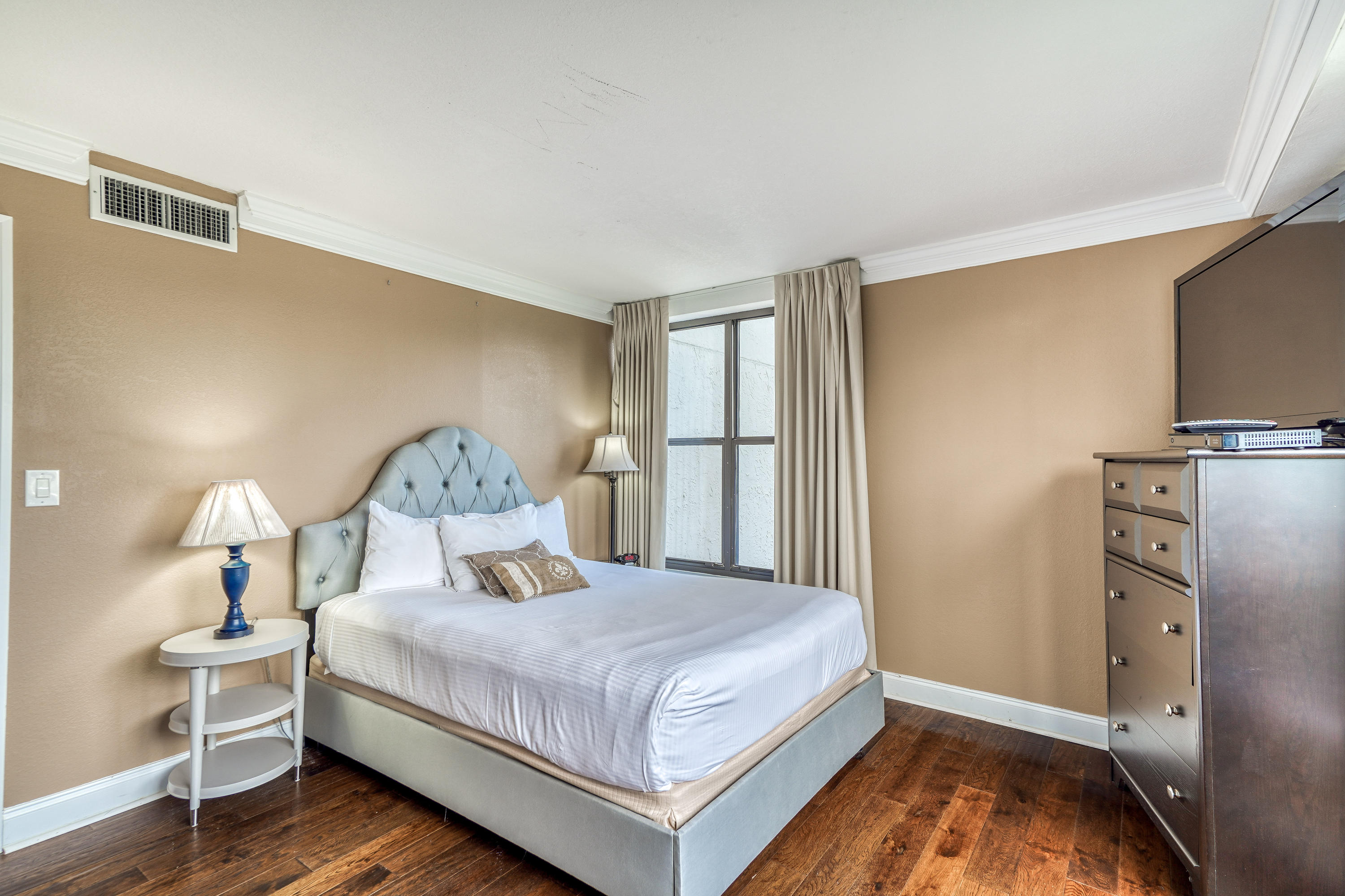 BEACHSIDE 1 CONDO - Residential