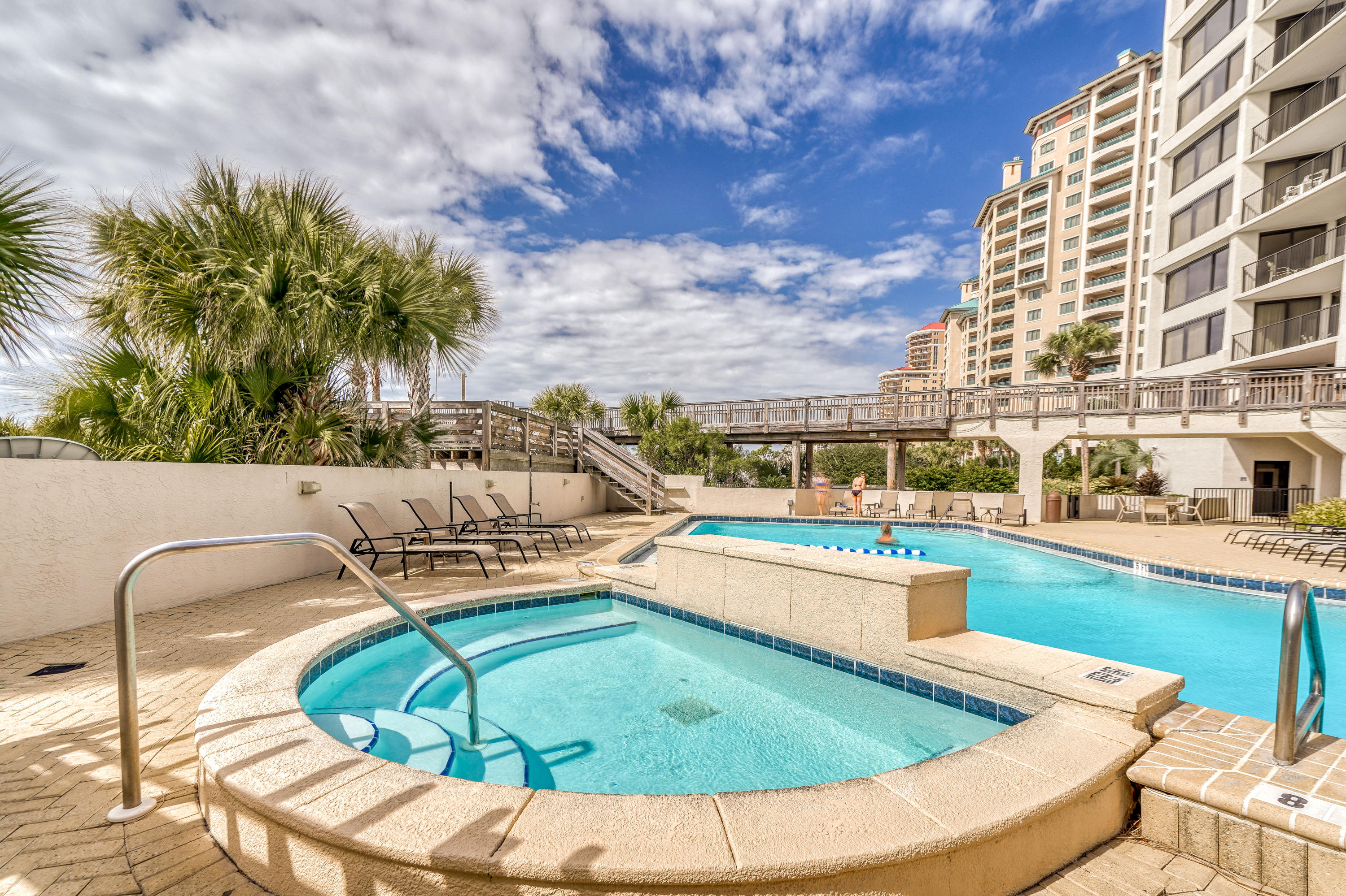 BEACHSIDE 1 CONDO - Residential