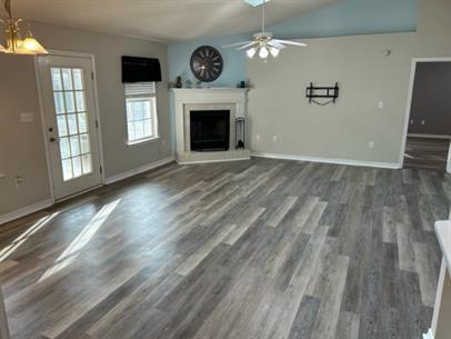 MANDAVILLA - Residential Lease