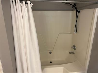MANDAVILLA - Residential Lease
