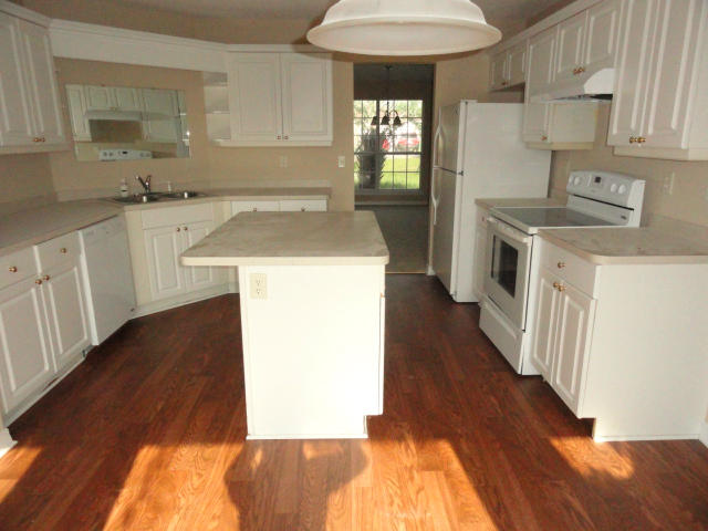 WESTVIEW EST PH IV - Residential