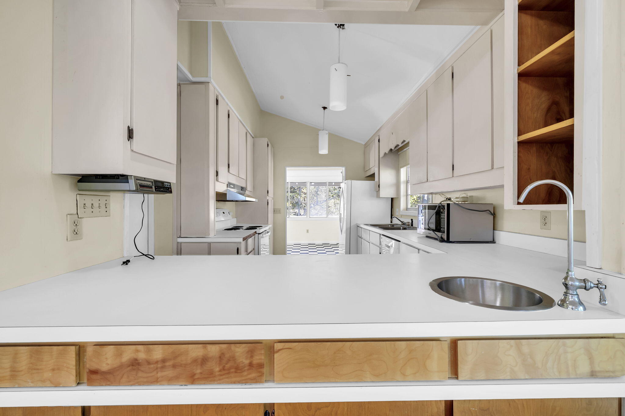 FOUR MILE VILLAGE - Residential