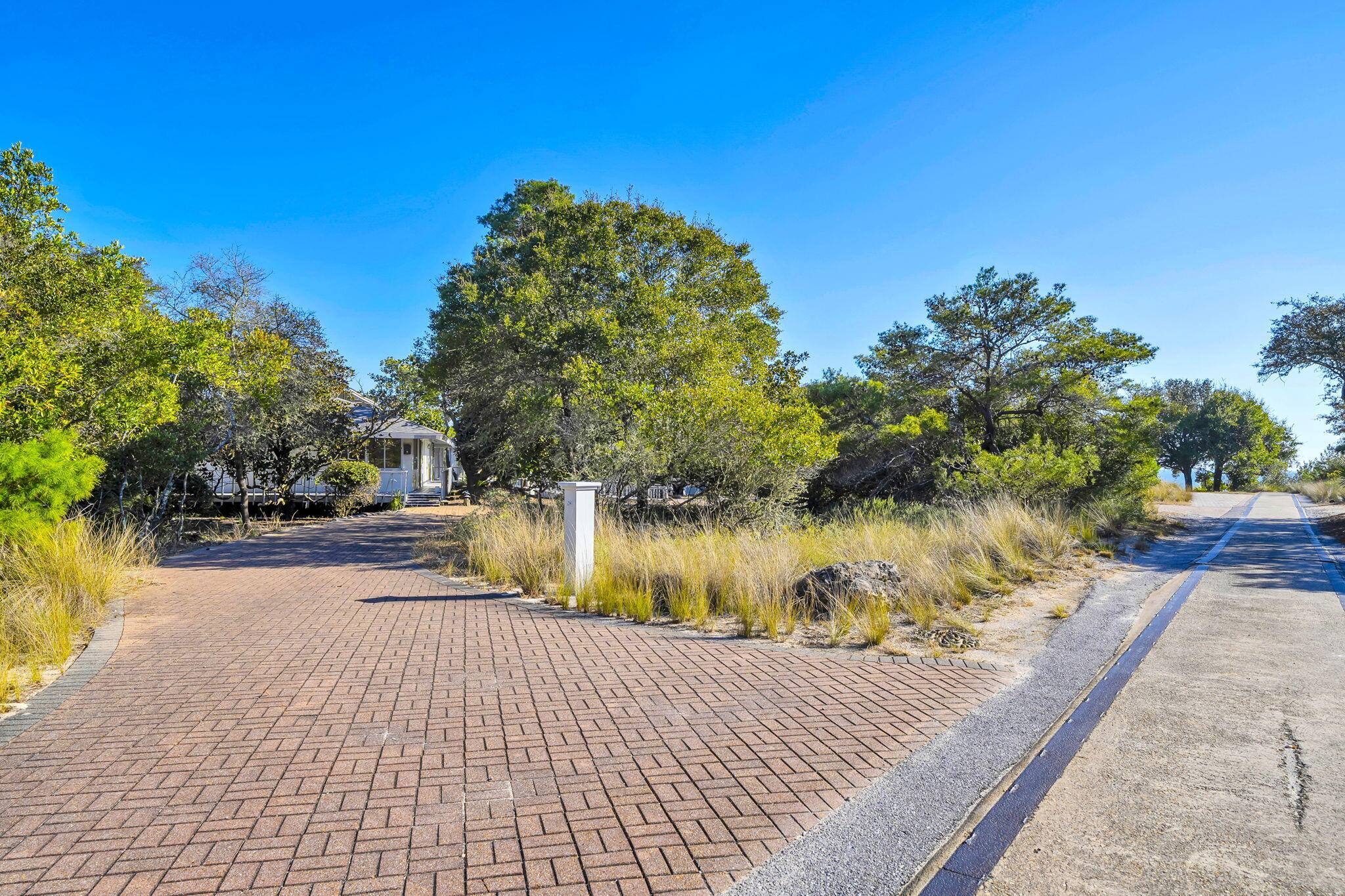 FOUR MILE VILLAGE - Residential