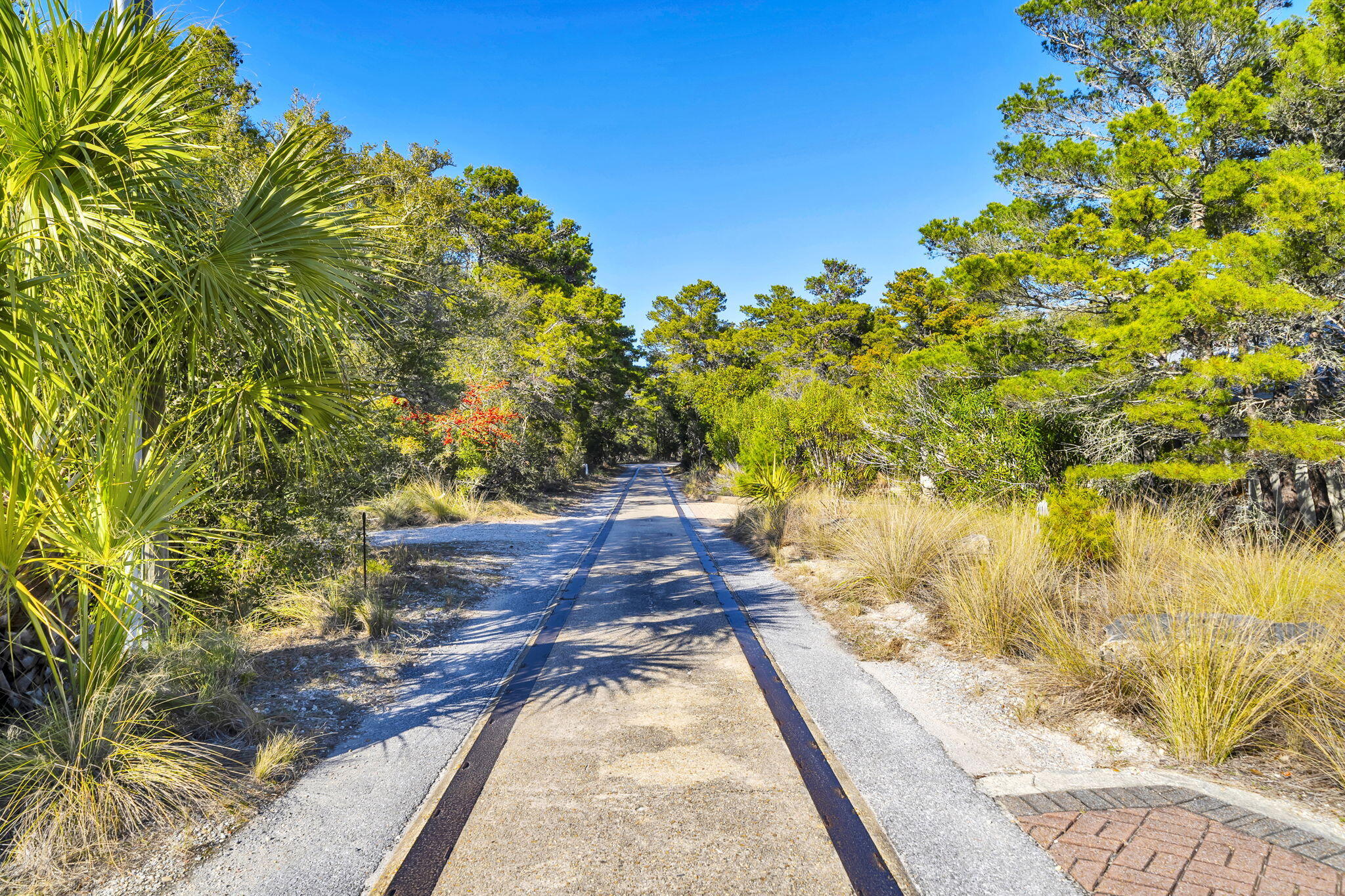 FOUR MILE VILLAGE - Residential