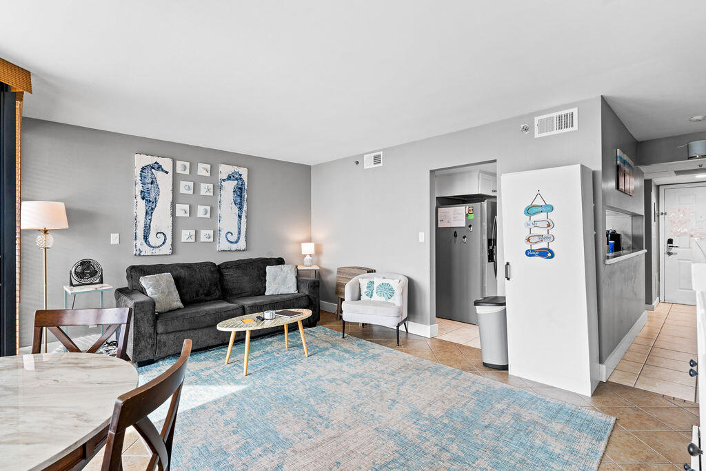 SUNBIRD CONDO - Residential