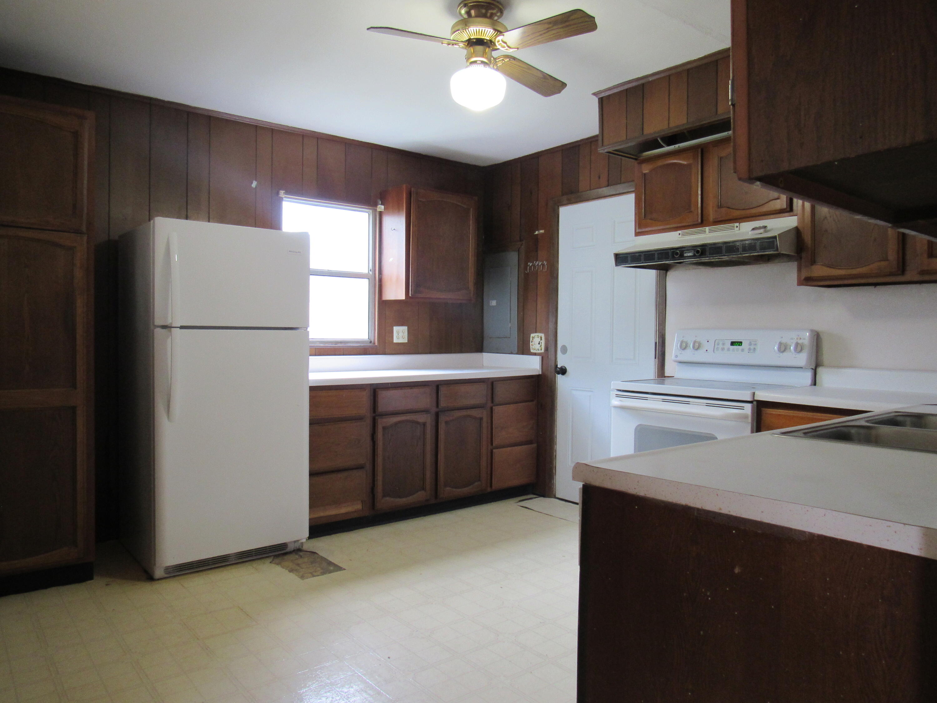 D.L.Campbell - Residential