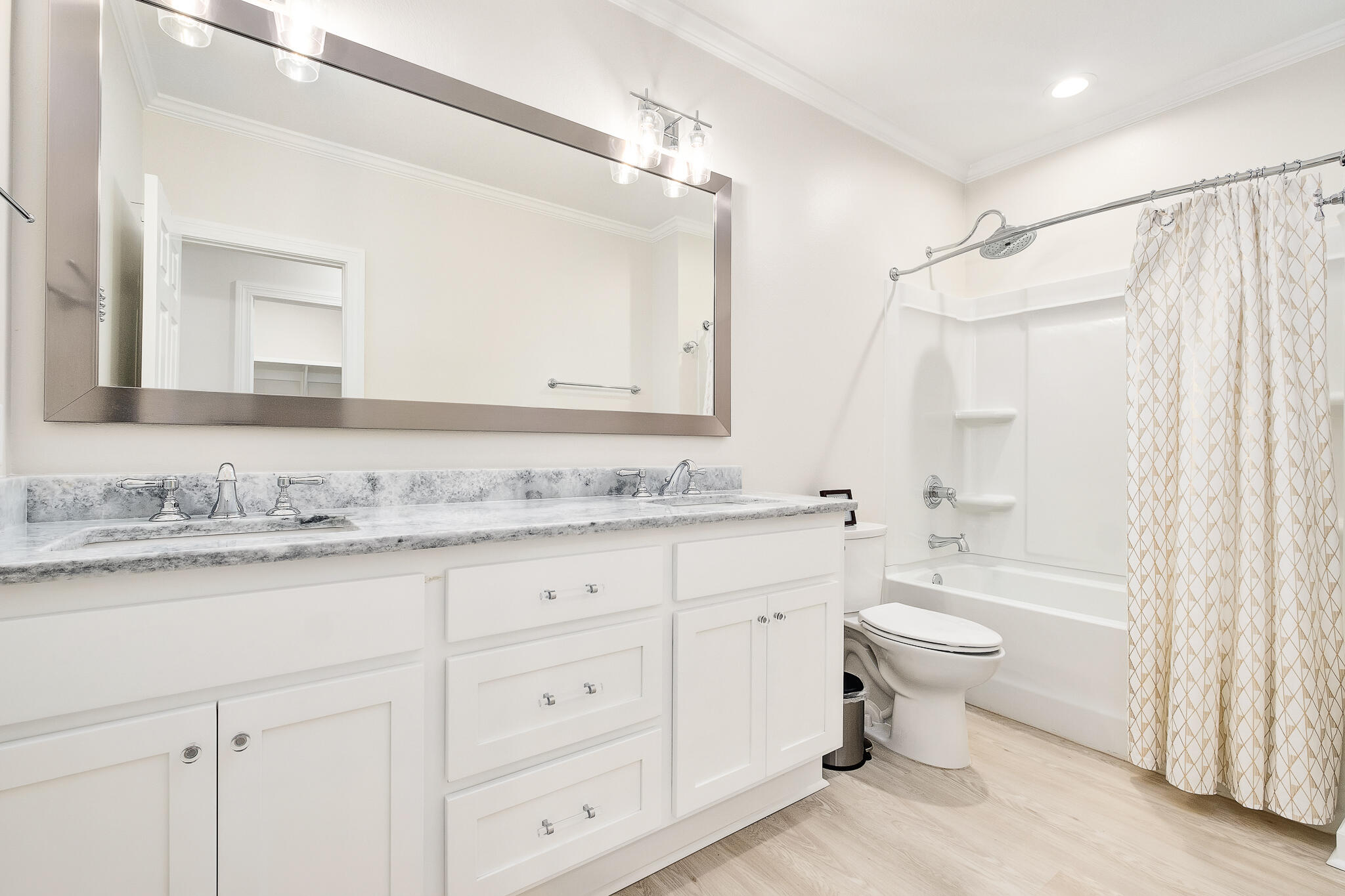 TURTLE COVE - Residential