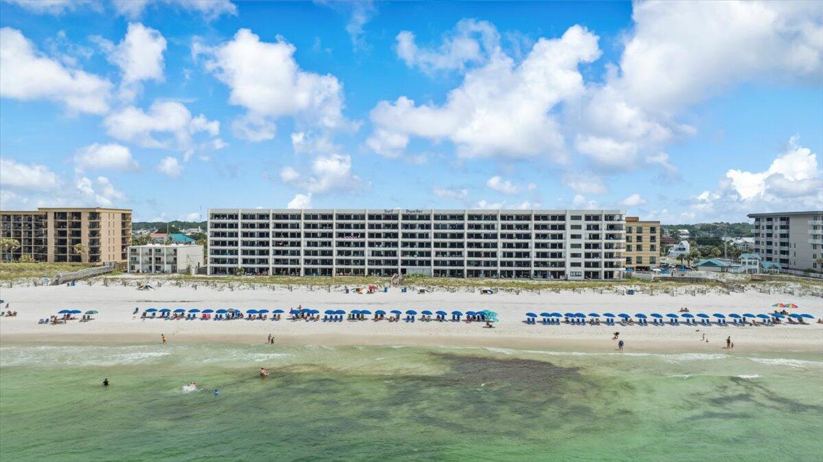 SURF DWELLER CONDO - Residential