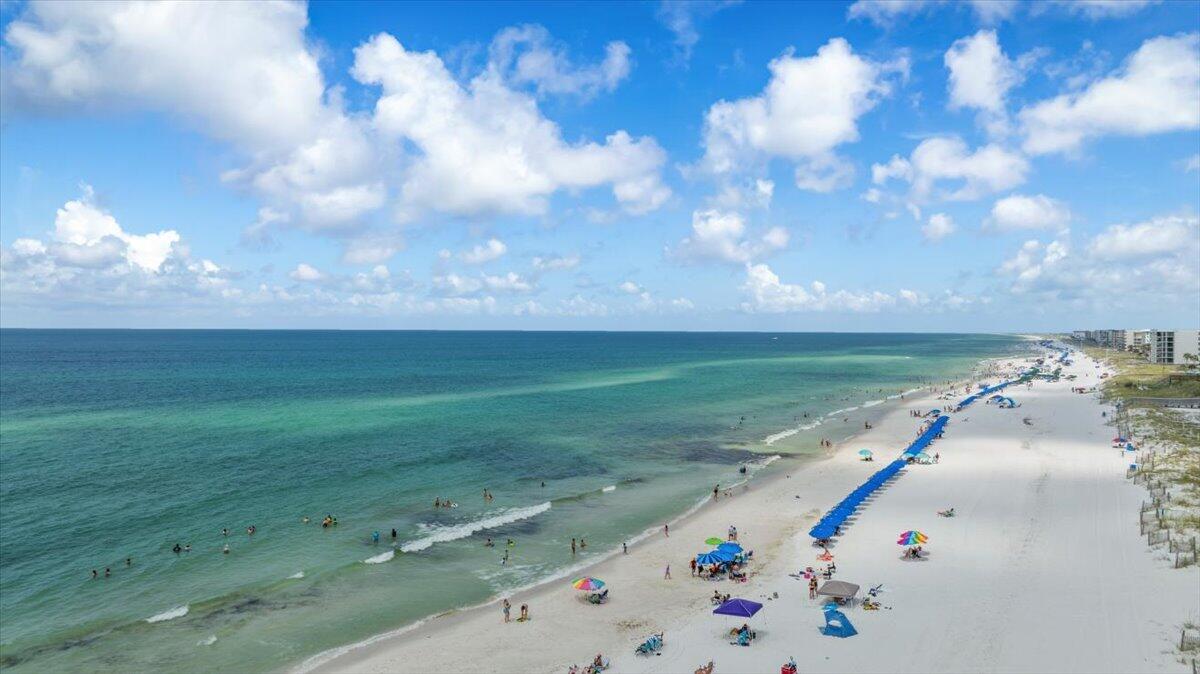 SURF DWELLER CONDO - Residential