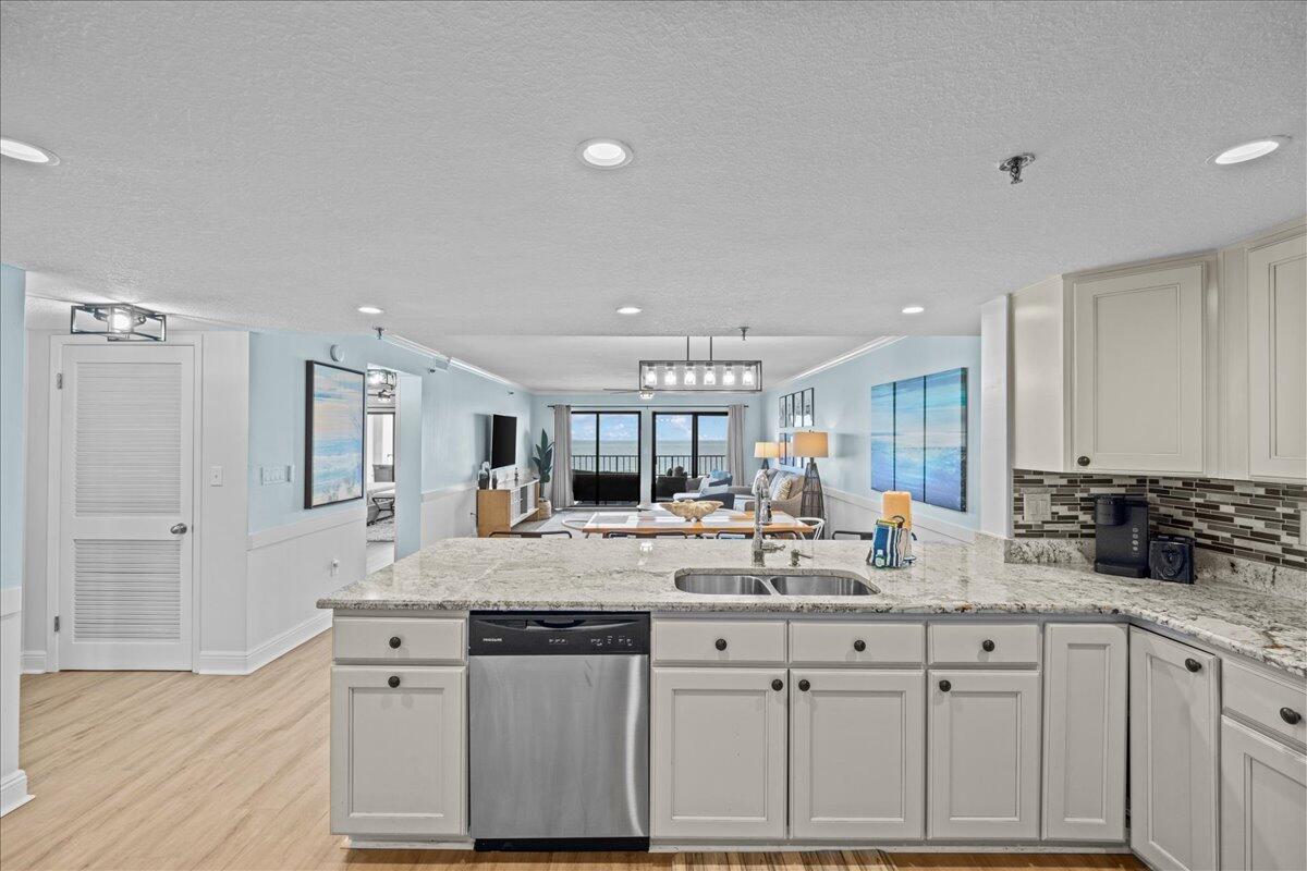 SURF DWELLER CONDO - Residential