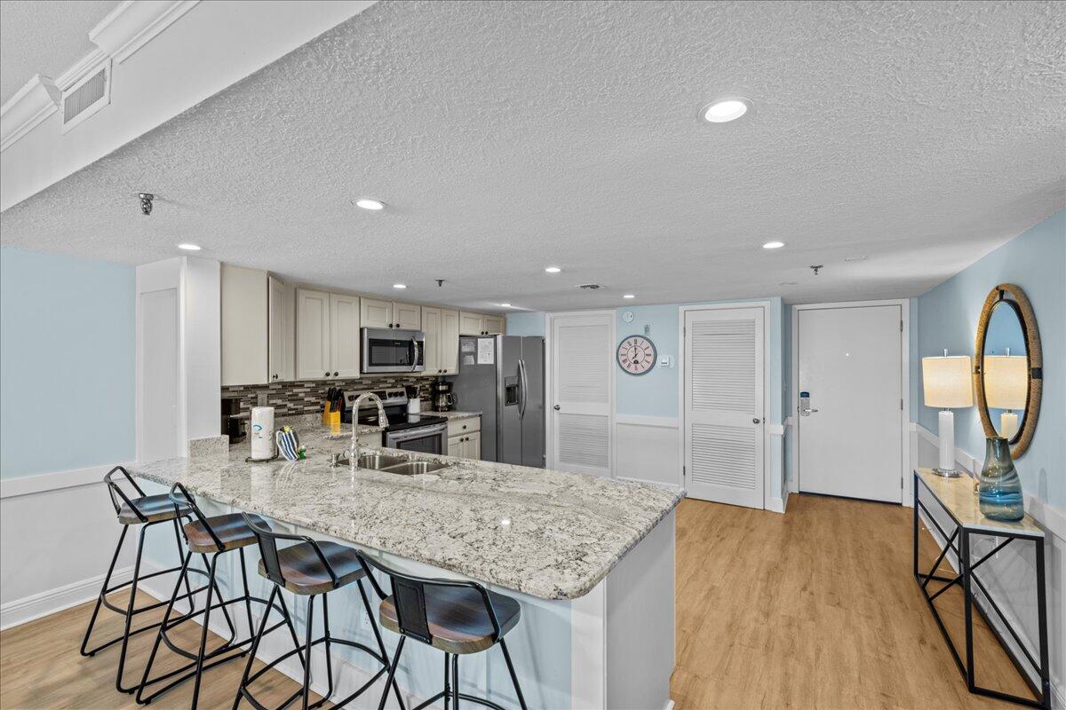 SURF DWELLER CONDO - Residential