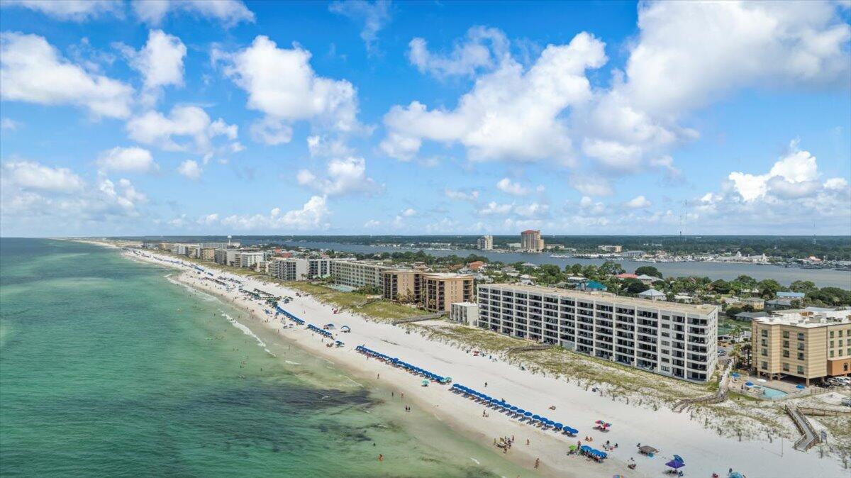 SURF DWELLER CONDO - Residential