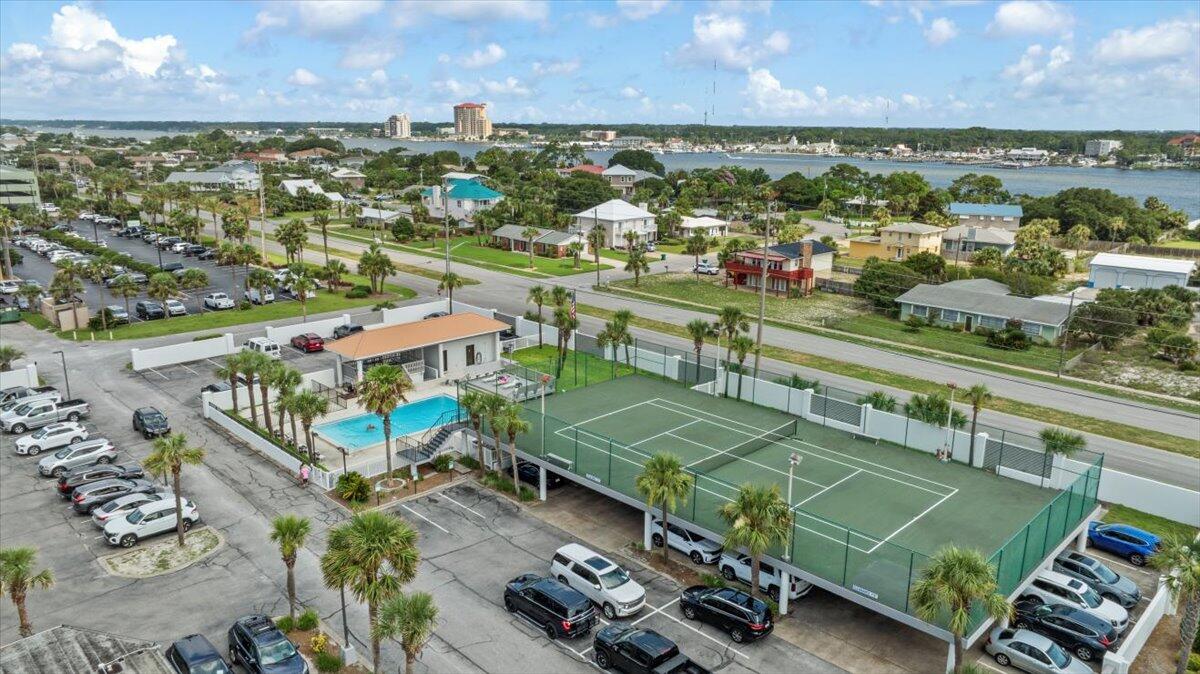 SURF DWELLER CONDO - Residential