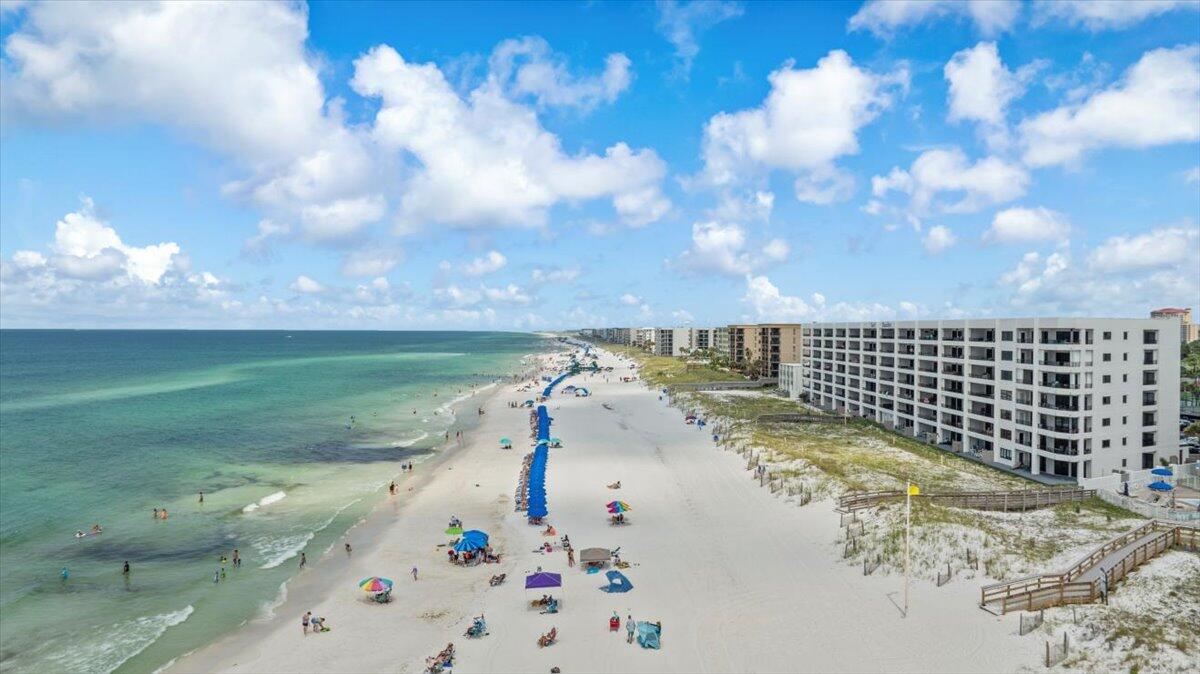 SURF DWELLER CONDO - Residential